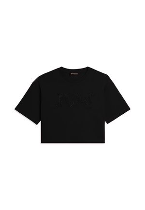 T-shirt nera corta con maniche corte e la scritta "FLOW" in piccoli borchiettini neri al centro davanti.