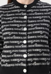 Tommy Jeans SCRIPT - Cardigan - black hybrid