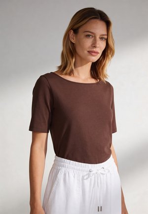 More & More, T-Shirt basic - chocolate