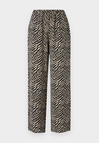 Pantalon large en tissu léger, présentant un motif rayé zèbre noir et beige avec une finition texturée. Taille élastique.
