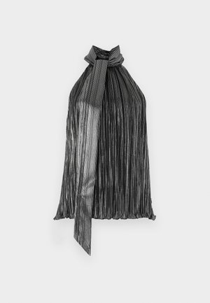 Černý a stříbrný plisovaný halter top s tkaničkou na krku, se svislými pruhy a lehkým, splývavým materiálem.