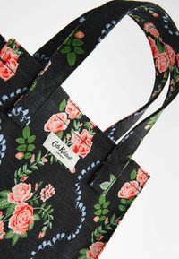 Cath Kidston SMALL - REGULAR FIT - Käsilaukku - black rose
