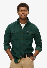 Superdry & Co TRAILS - Camisa - pine green