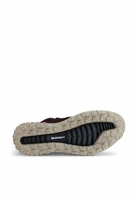 Suola di una scarpa da trekking marrone con battistrada ampio e profondo; sezione centrale nera; contrassegnata dal marchio "MICHELIN"; bordi in gomma beige.
