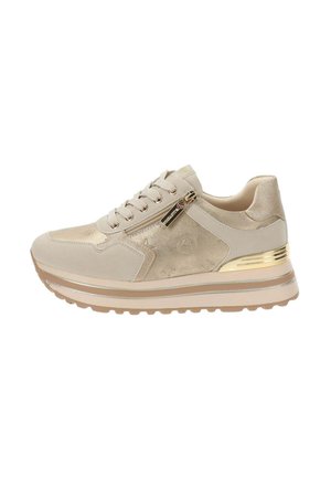 Baskets beiges avec une tige texturée, des accents métalliques, un design à lacets et une semelle épaisse. Présente une fermeture éclair sur le côté et un motif floral.