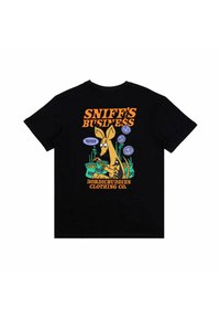 Mustat puuvillaiset t-paidat, joissa on värikäs grafiikka selässä. Teksti "SNIFF'S BUSINESS" ja sarjakuvahahmo, jonka ympärillä on kasveja.