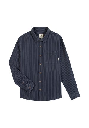 Marineblauw overhemd met lange mouwen, witte verticale strepen, een borstzak aan de voorkant en bruine knopen.