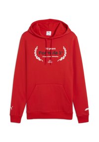 Rød sweatshirt med hætte, frontlomme og hvid tekst med "75 år Formel 1" samt dekorative laurbærgrafikker. Puma-logo på ærmet.