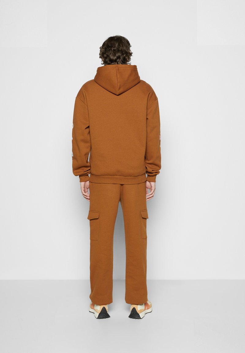 Damen Sweatshirts | 9N1M SENSE MOTEL LA LOGO HOODIE UNISEX Sweatshirt milk chocolate/braun - AK34516 Damen Sweatshirts | 9N1M SENSE MOTEL LA LOGO HOODIE UNISEX Sweatshirt milk chocolate/braun - AK34516