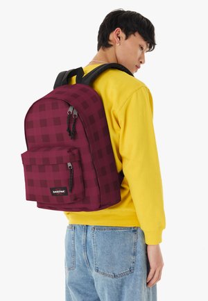 Eastpak, OUT OF OFFICE UNISEX - Mochila - checker burgundy