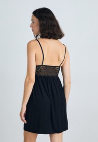LASCANA LAS CAPSULE NEGLIGÉ - Noćna košulja - black
