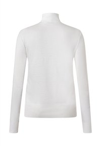 Weißer langärmliger Rollkragenpullover aus weichem Stoff, mit gerippten Bündchen und Saum, glatter Textur und figurnahem Schnitt.
