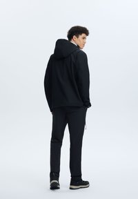 Icepeak ADONO - Chaqueta softshell - schwarz