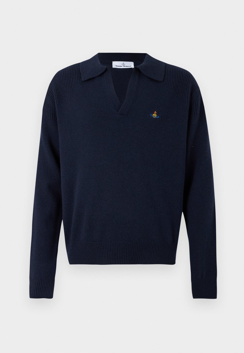 Pull en maille bleu marine à manches longues avec poignets et ourlet côtelés, col ouvert et petit logo brodé coloré sur le côté gauche de la poitrine.