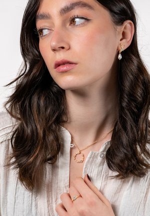 HIBISCUS & PEARL  - Earrings - gold-coloured