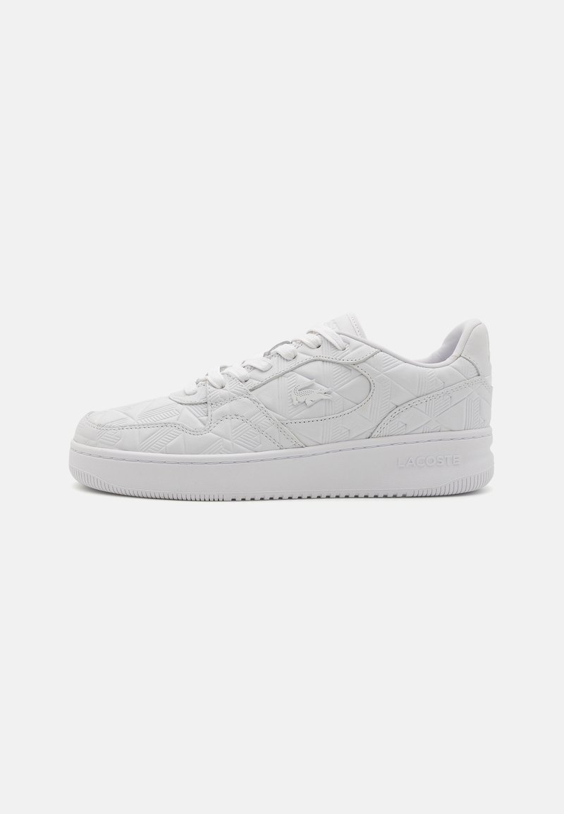 Hvite sneakers med et teksturert geometrisk mønster, med snøring, rund tå, polstret krave og forhøyet gummisåle.