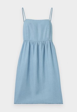 ONLY, ONLPEMA STRAP SMOCK DRESS - Τζιν φόρεμα - medium blue denim