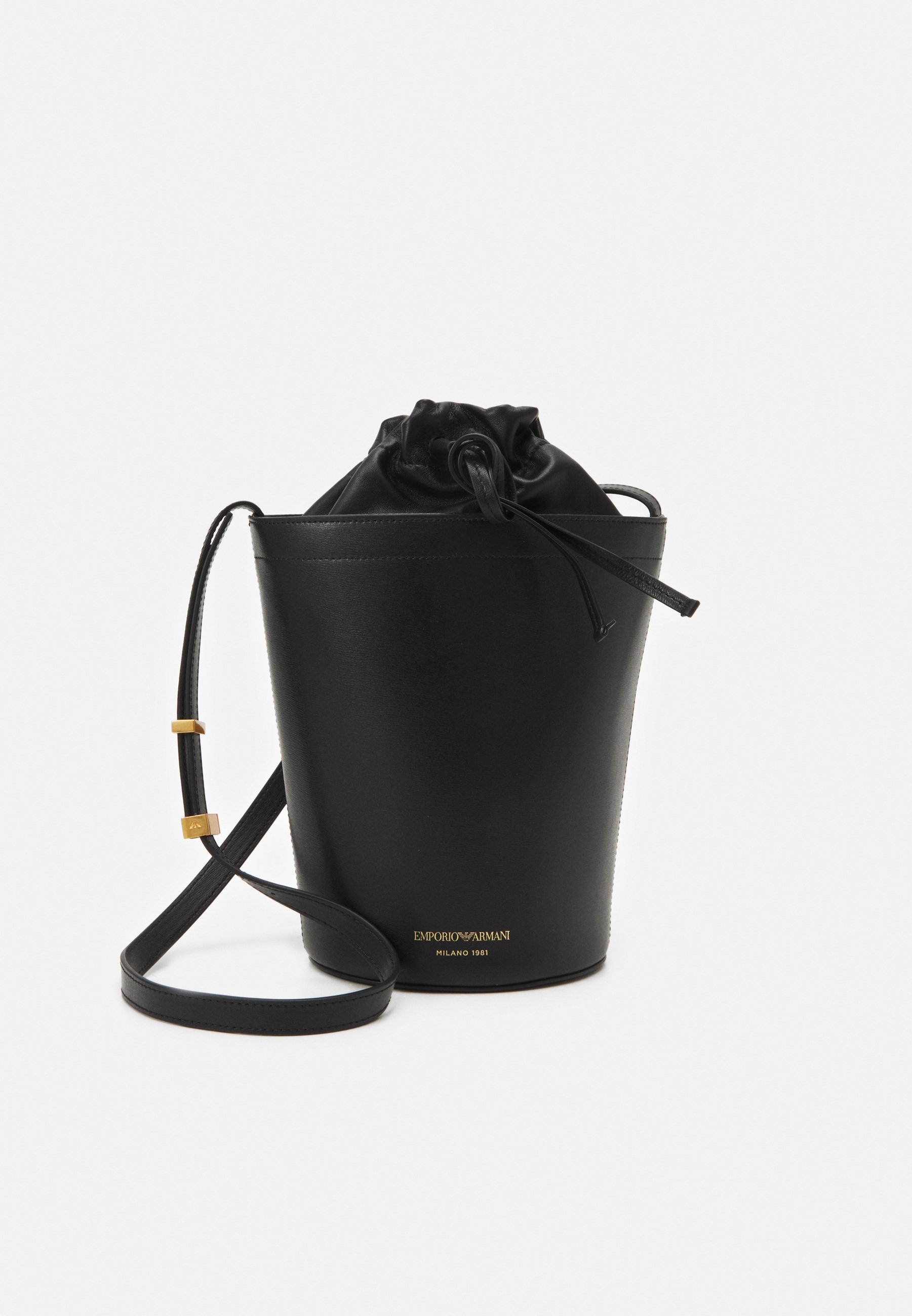 Emporio Armani PATTYBUCKET BAG - Schoudertas - black/zwart - Zalando.nl