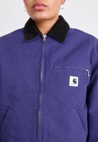 Carhartt WIP DETROIT JACKET - Könnyű dzseki - aura/black