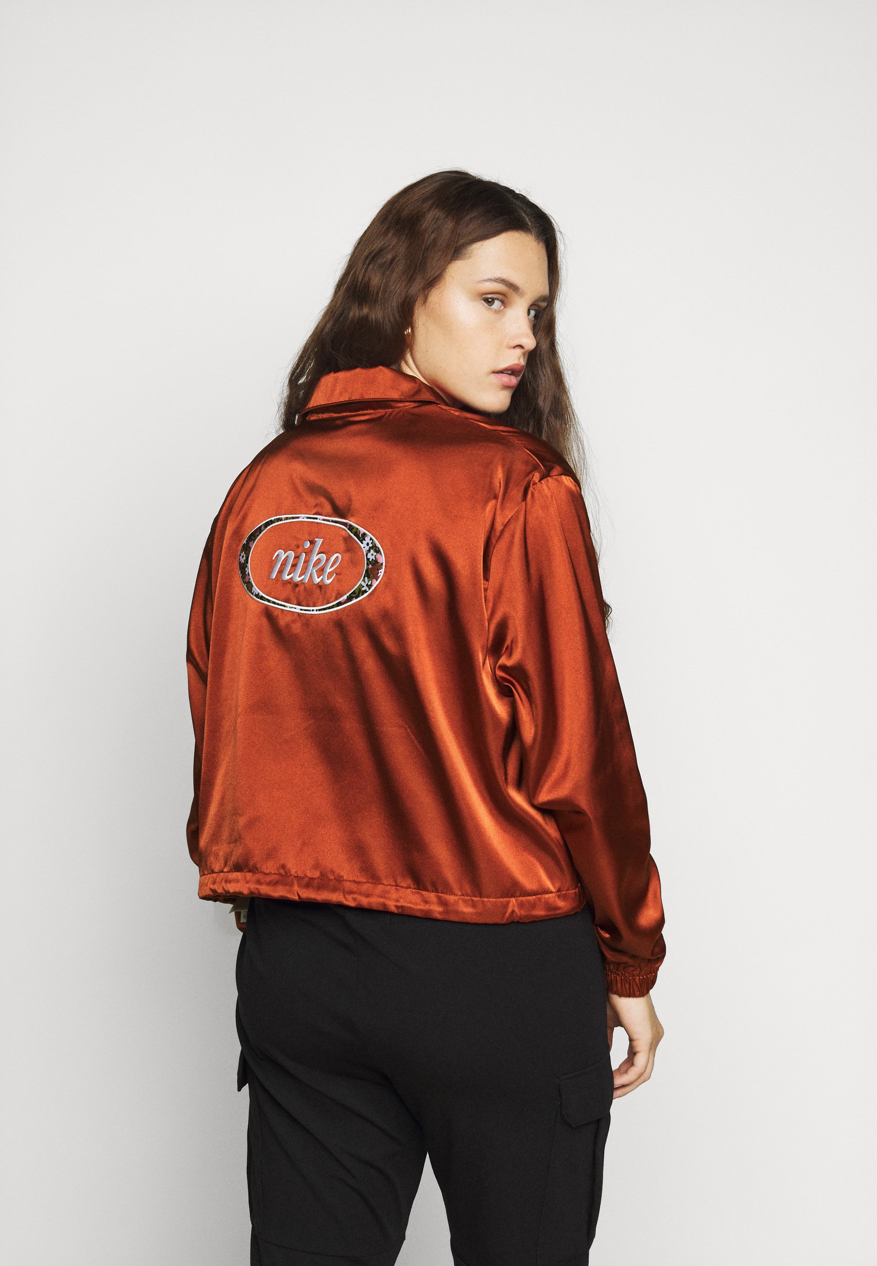 veste nike orange fluo