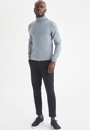 SLIM FIT - Jumper - blue