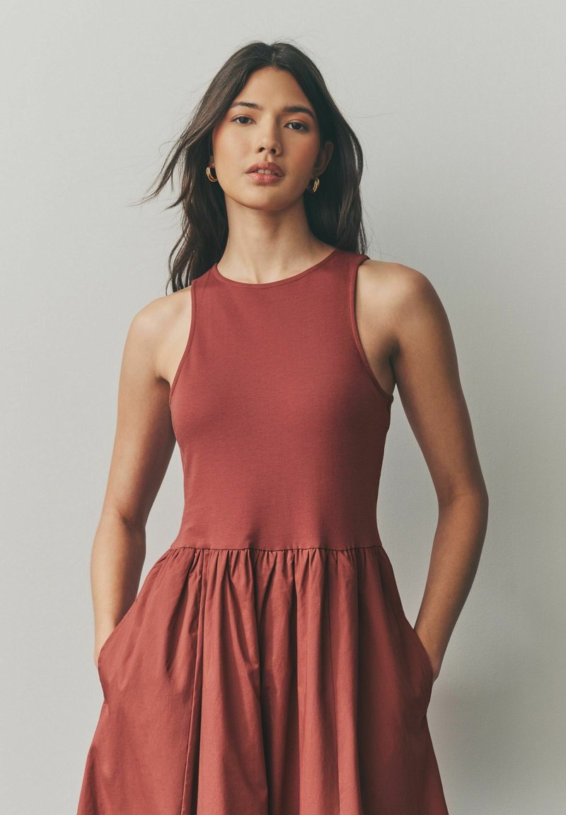 Next TALL FIT - SLEEVELESS RACER PUFFBALL MIDI - Day dress - rust  orange/brown - Zalando