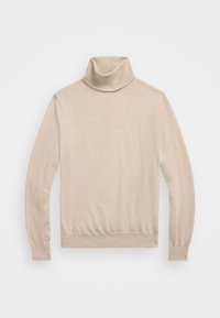 Pull à col roulé beige en tissu doux, avec manches longues, silhouette ajustée et col et ourlet côtelés. Détail de logo minimaliste.
