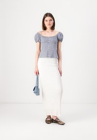 Hollister Co. SLIM PRETTY BUTTON THRU - Blus - pastry