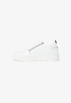 ZIPPER SNEAKERS WITH METAL ZIP - Trainers - white