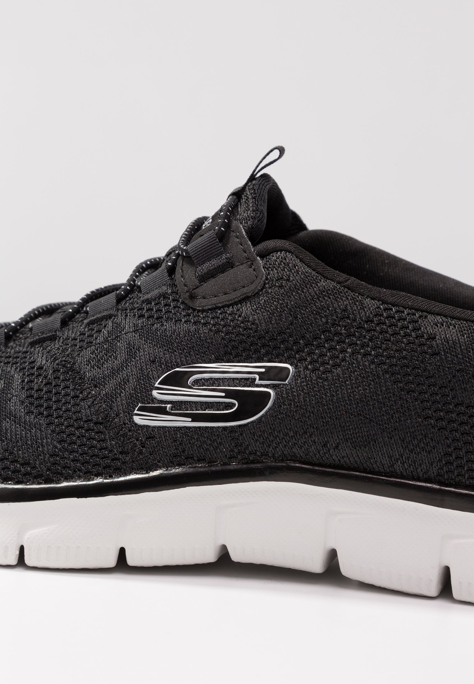 skechers empire night bloom relaxed fit