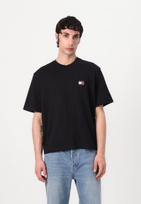 Tricou cu imprimeu - black