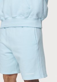 Pegador LOGO - Short - washed baby blue