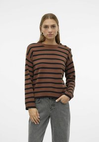 Vero Moda SABA O-NECK BUTTON NOOS - Strickpullover - pinecone
