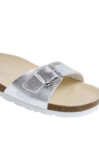 Silverfärgade metalliska sandaler med ett texturerat rem, en spänne detalj och en korkfotbädd. Har en vit yttersula och beige innerv lining.