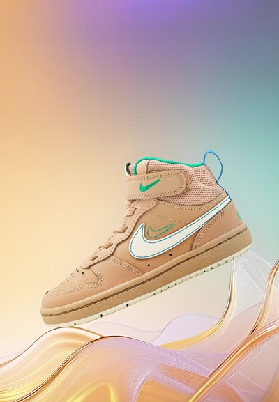 court borough unisex nike