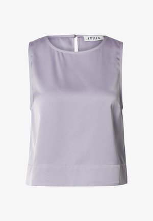 Helles lila ärmelloses Oberteil mit einem runden Halsausschnitt und einer Schlüsselaugenöffnungsrückseite. Glatte Textur und gerader Saum. Schlichtes Design.