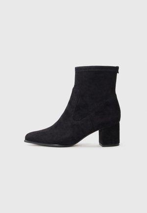 Ankle boots - black