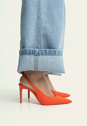 escarpins orange zara