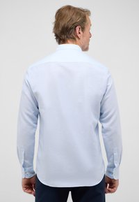 Eterna LINEN SHIRT - MODERN FIT - Overhemd - himmelblau