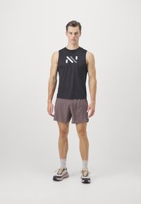 NNormal RACE UNISEX czarny