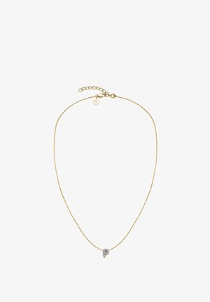 Collier en chaîne dorée avec un pendentif en forme de lettre "P" incurvé, serti de diamants. La chaîne est dotée d'un fermoir à homard et d'une chaîne d'extension pour une longueur ajustable.
