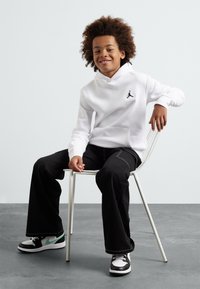 Jordan BROOKLYN UNISEX - Felpa con cappuccio - white