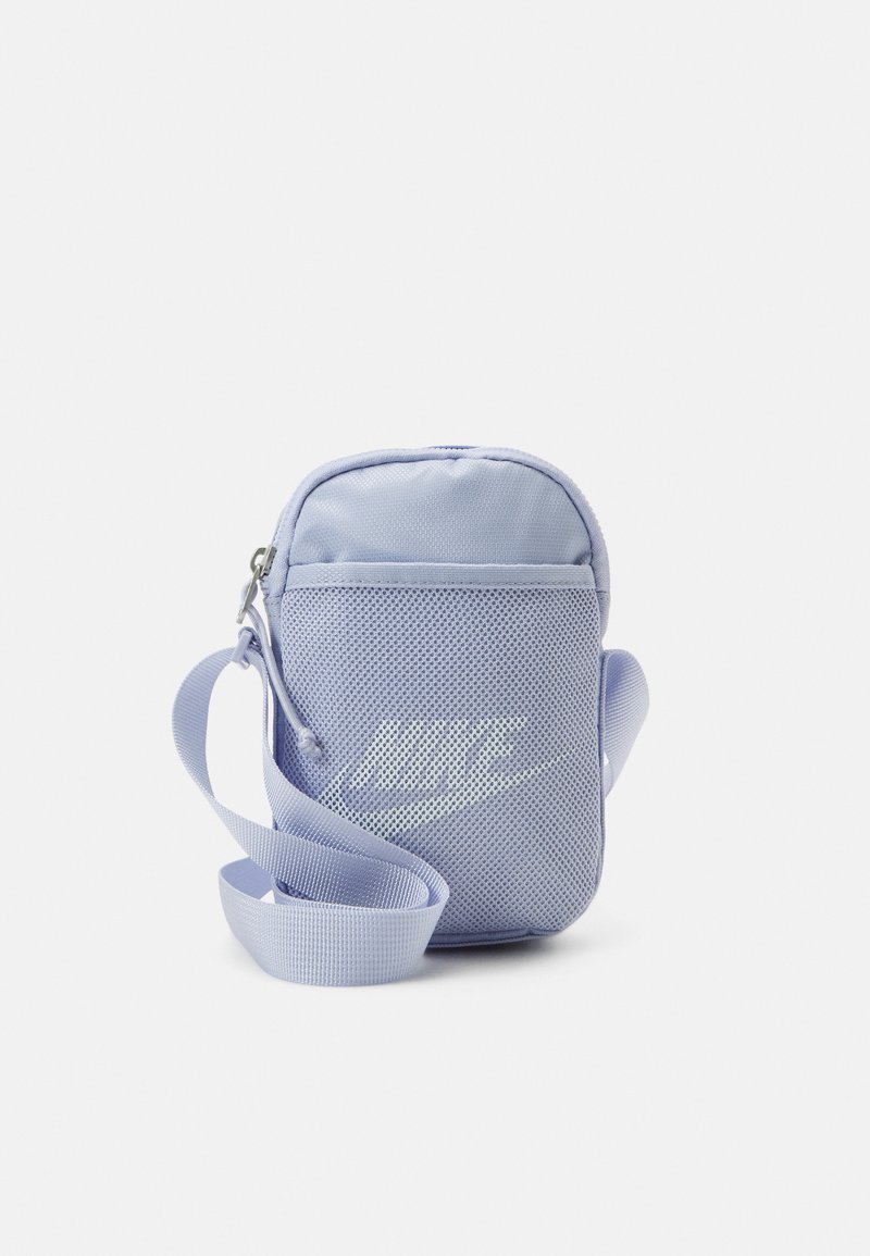Nike Sportswear HERITAGE CROSSBODY BAG UNISEX Bandolera oxygen