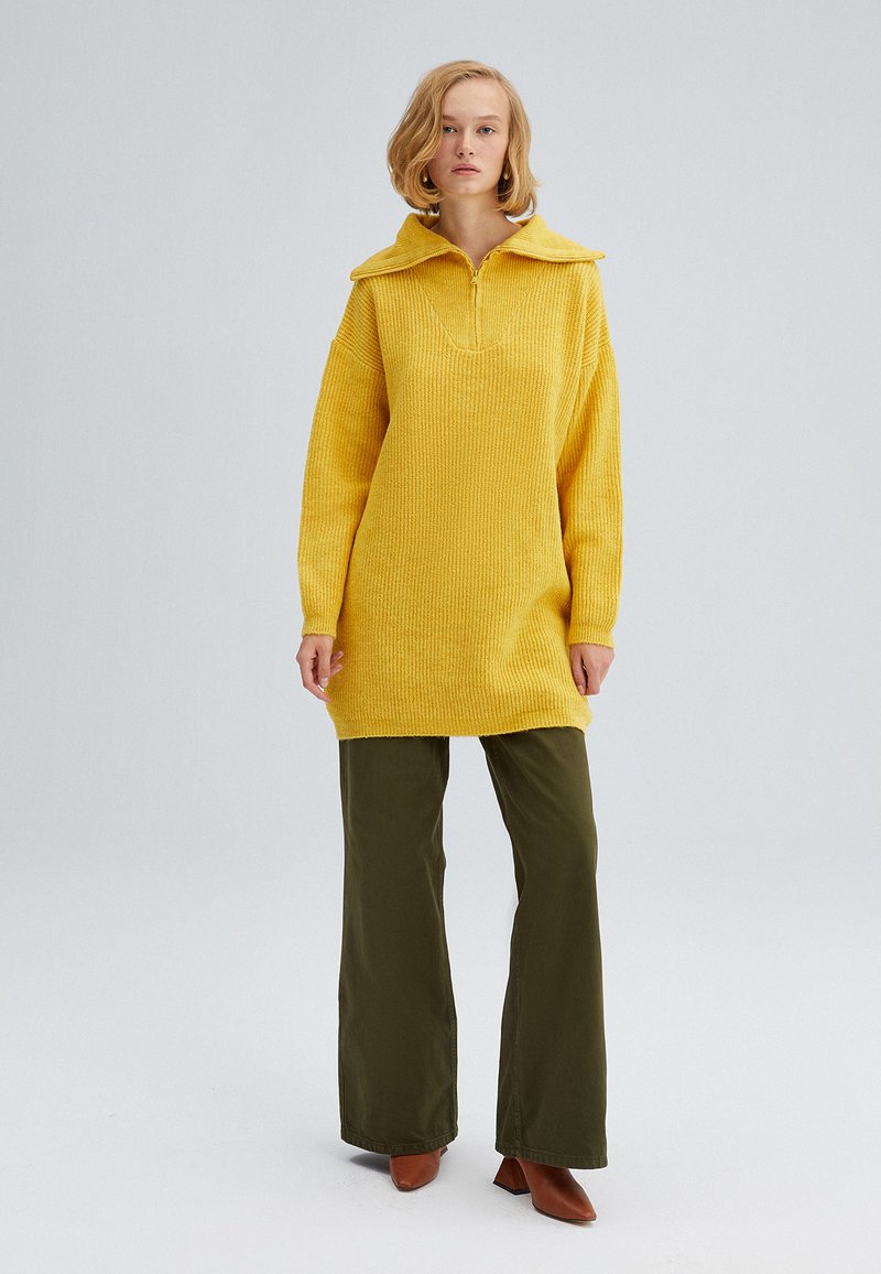 Touché Privé ZIPPER DETAILED - Pulover - mustard yellow