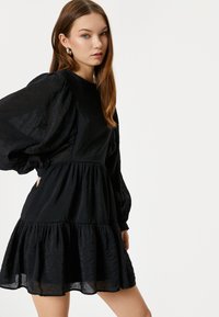 Koton PUFF SLEEVE - Vapaa-ajan mekko - black