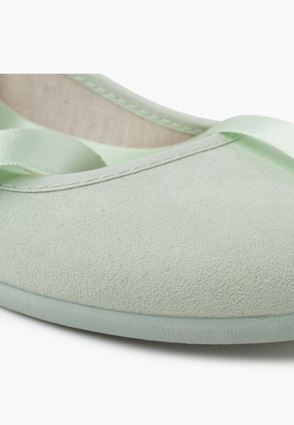 Lauflernschuh – verde pastel