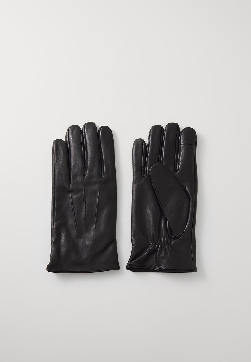 Guantes de cuero negro con cinco dedos, que presentan una textura suave, tres costuras verticales en la parte posterior y un puño fruncido para un ajuste ceñido.