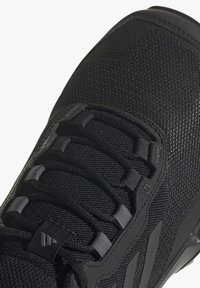 Thumbnail Image 9