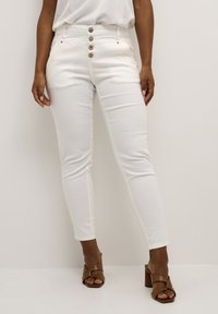 Cream - PAULA TWILL  BAIILY FIT - Jeans Slim Fit - snow white Thumbnail-Bild 1