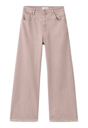 Pantalones de pierna ancha en una suave tela rosa empolvado. Presentan un diseño clásico de cinco bolsillos y pasadores para cinturón, con una textura de superficie lisa y sencilla.